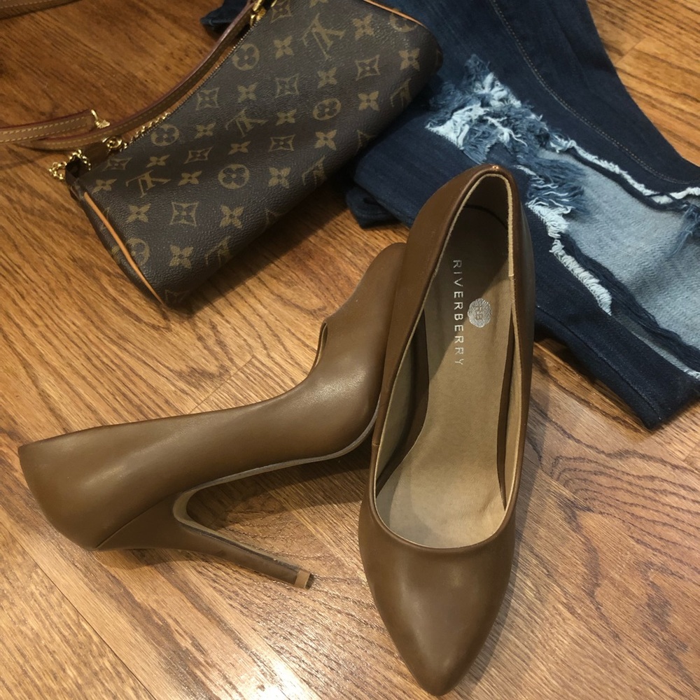 Riverberry Brown Heels